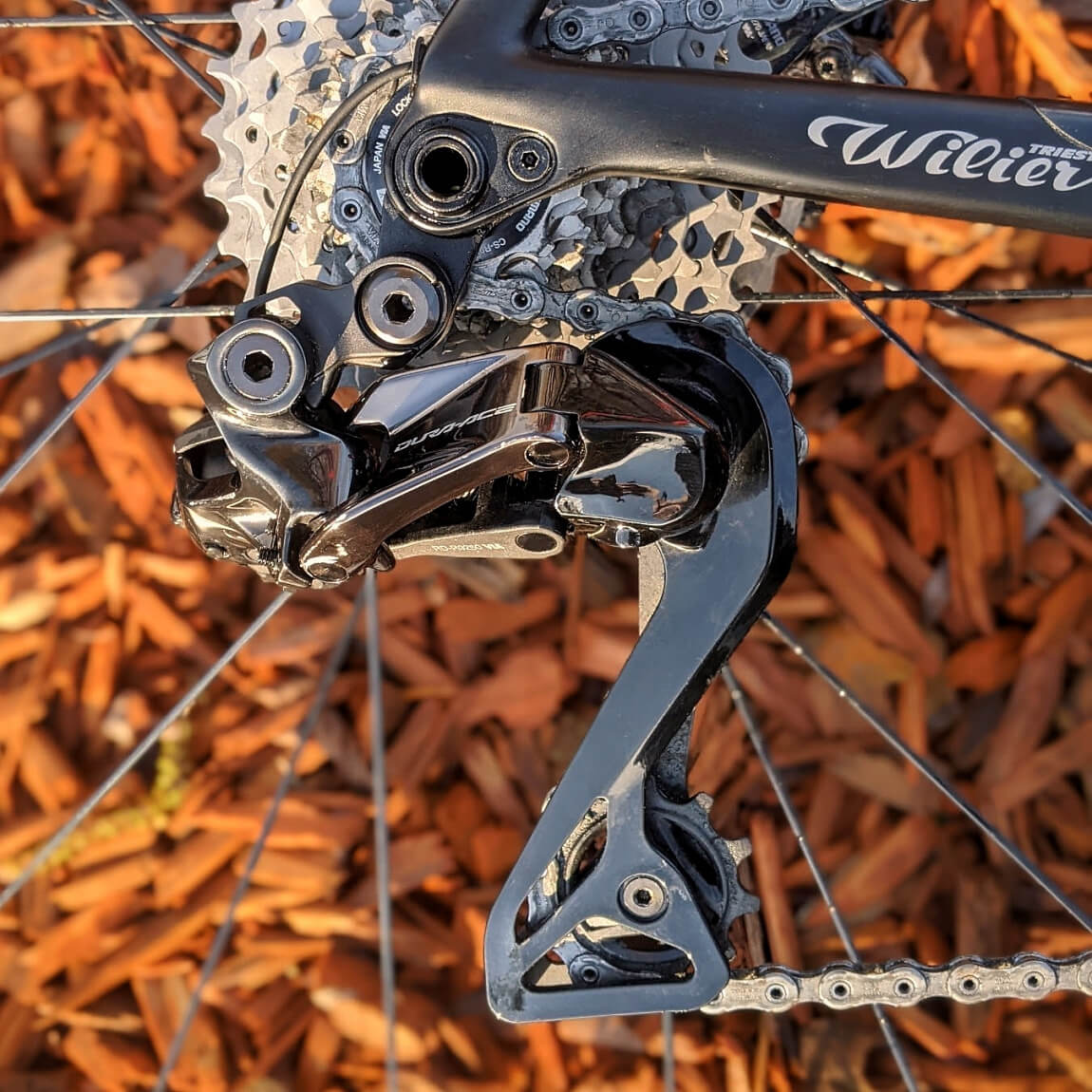 RD-R9250 Dura-Ace Shadow Rear Derailleur (12 speed)